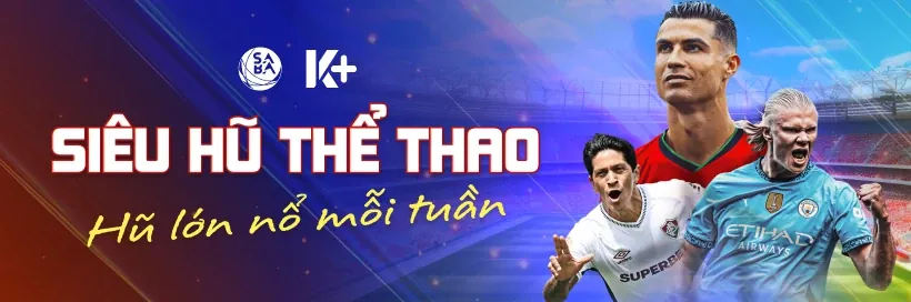 Cầu thủ bóng đá đang tranh bóng trên sân cỏ, thể hiện môn bóng đá tại bay789 web